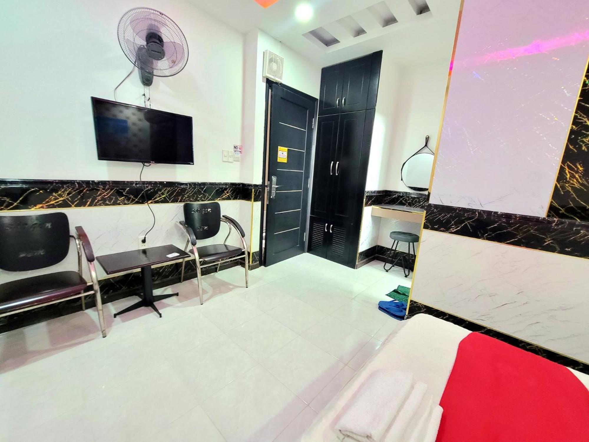 RedDoorz Thiem Thanh on Nguyen Van Dau Street TP. Hồ Chí Minh Phòng bức ảnh