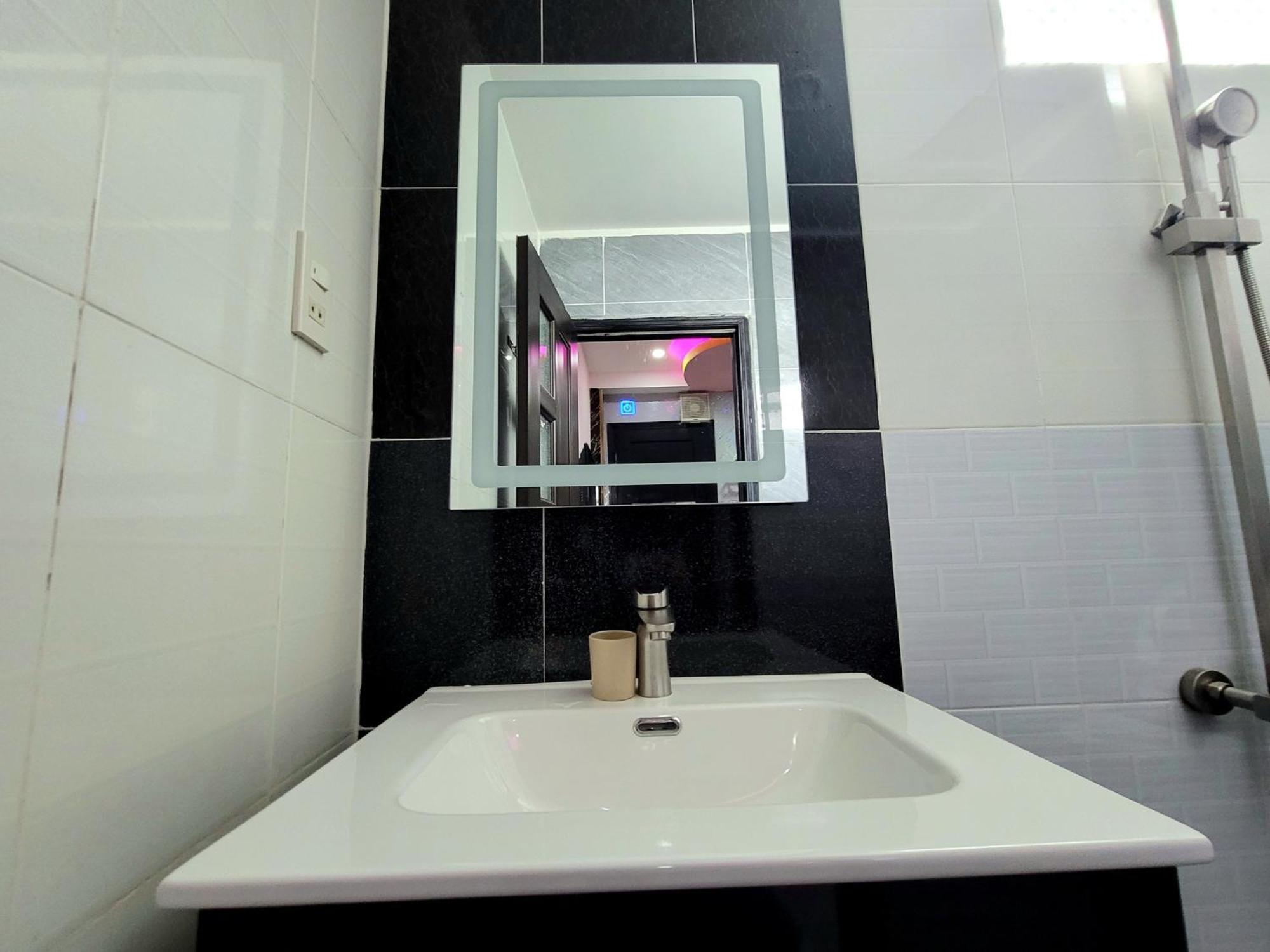 RedDoorz Thiem Thanh on Nguyen Van Dau Street TP. Hồ Chí Minh Phòng bức ảnh